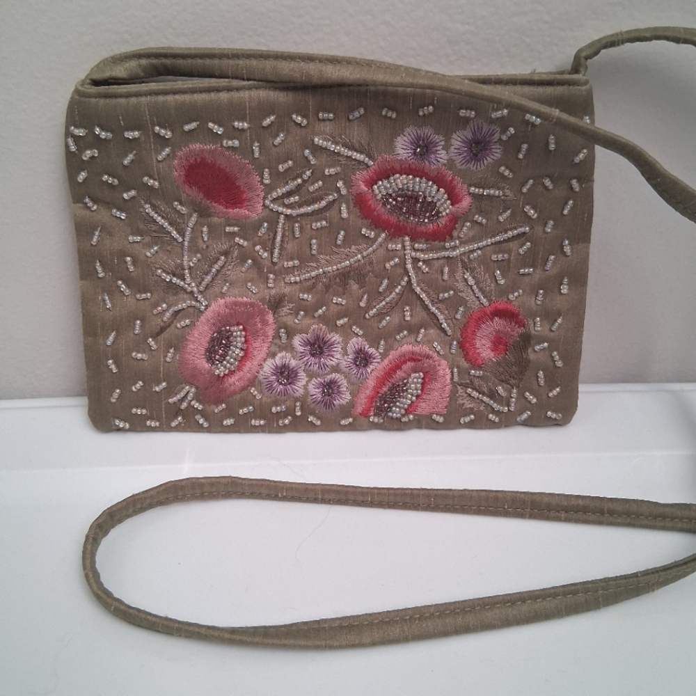 Frankie & Jonnie Beaded Embroidered Poppy Floral Small Crossbody Bag